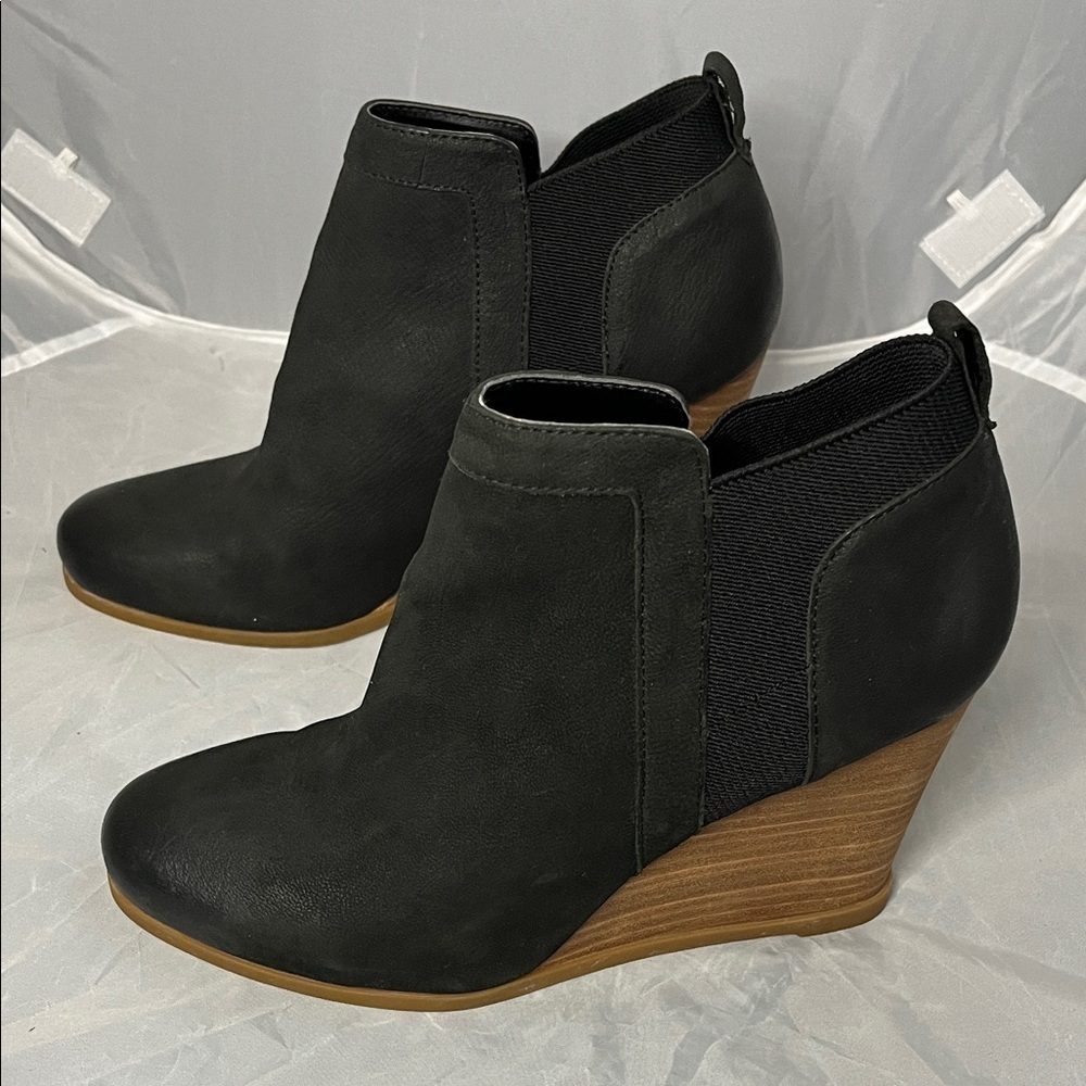 Crown Vintage Carly Black Leather Chelsea Wedge Heeled Ankle Boots - Size 9.5